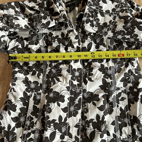 Eddie Bauer jacket - Picture 9 of 13